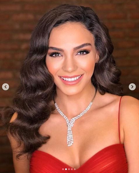 Hercai'nin Reyyan'ı Ebru Şahin Seda Sayan'ın oğlu Oğulcan Engin ile birlikte - Resim: 4