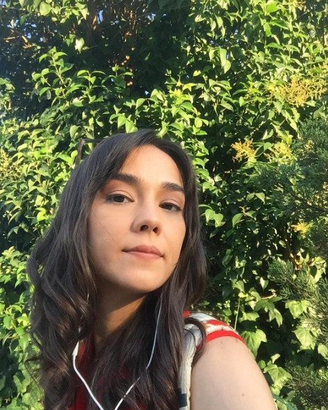 Dolunay'ın Alya'sı Türkü Turan kimdir? Dizide soyundu - Resim: 3