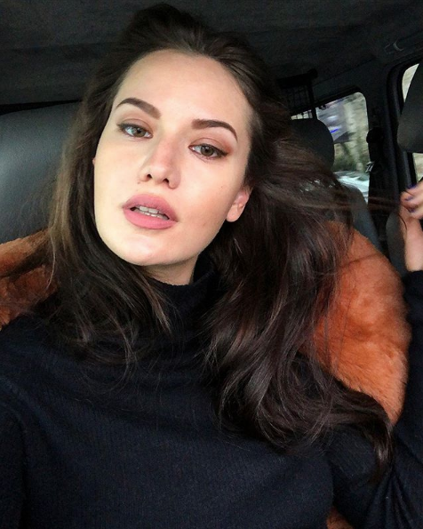 Burak Özçivit ve Fahriye Evcen Karan bebek için hiçbir ayrıntıyı atlamıyor! Bakın ne yaptılar - Resim: 4