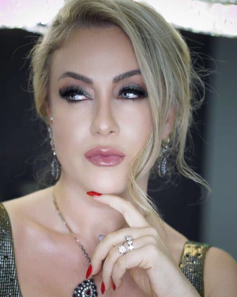 Yeliz Yeşilmen bir fotoğraf paylaştı kıyametler koptu! - Resim: 1