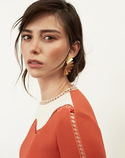 Dolunay dizisinin Nazlı'sı Özge Gürel'de mi estetikli fotoğrafa dikkat - Resim: 1