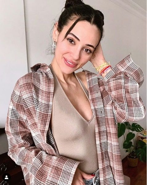 ATV Eşkıya Dünyaya Hükümdar Olmaz Cansu Melis Karakuş korona oldu başrol kaçtı - Resim: 4