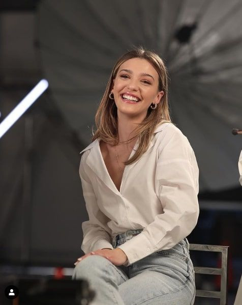 Küfür edip bıçakla evine girmeye çalıştı Sen Çal Kapımı oyuncusunu polis kurtardı - Resim: 4