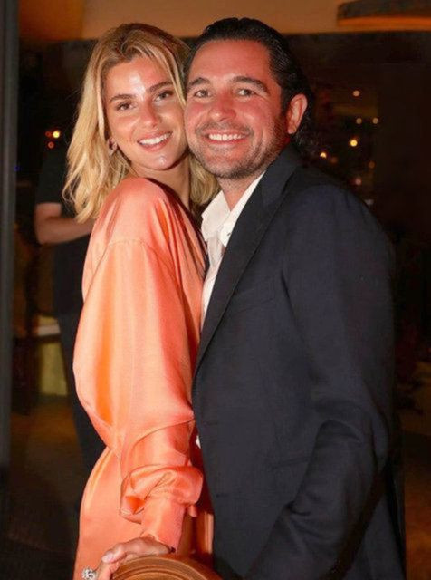 Hacı Sabancı ile Nazlı Kayı nişan töreninden ilk fotoğrafını paylaştı - Resim: 1