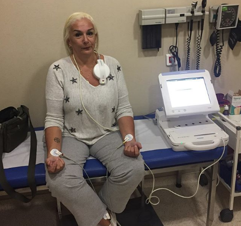 Süheyl Uygur'un eşi Burçin Orhon'u tanıyamayacaksınız! Kalp pili bir seneye bitiyor - Resim: 2