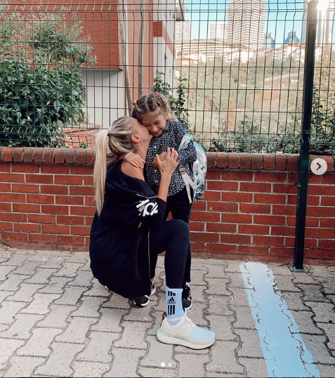 Şeyma Subaşı ve Acun Ilıcalı'nın en mutlu günü! Hayranlarıyla paylaştı - Resim: 1