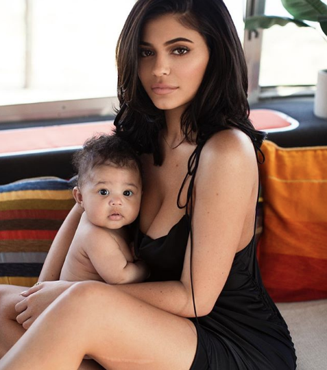 Kylie Jenner ablasının seks kasedi sayesinde en genç milyarder oldu - Resim: 2