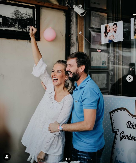 Esra Erol teyze oldu kardeşi Bihter Erol doğum yaptı eşiyle kızını... - Resim: 4