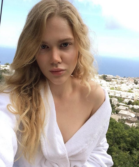 Bodrum Masalı'nın yıldızıydı Serel Yereli bornozlu fotoğrafını paylaştı - Resim: 3