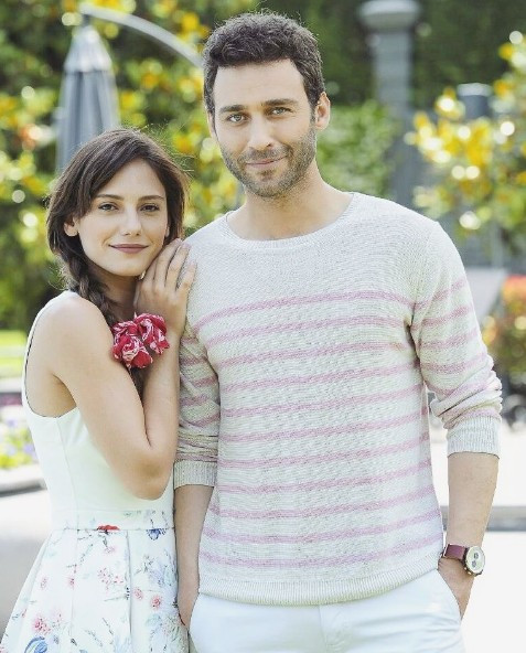 Ateş Böceği'nin Aslı'sı Nilay Deniz kimdir Serenay Sarıkaya benzerliği olay - Resim: 2