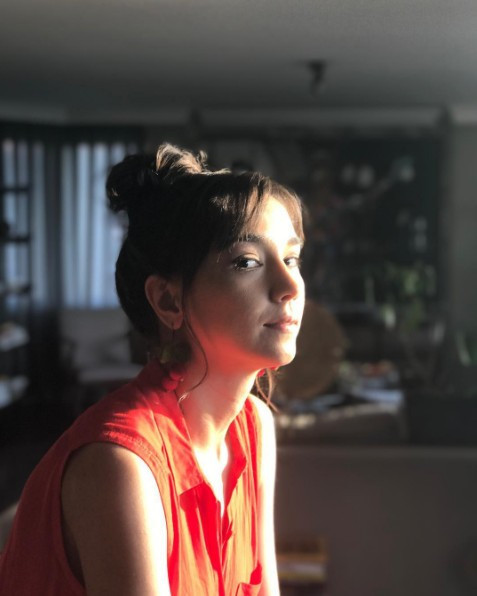 Dolunay'ın Alya'sı Türkü Turan kimdir? Dizide soyundu - Resim: 2