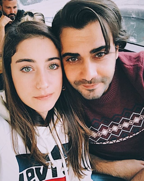 Hazal Kaya bu hastalığa yakalandığını açıkladı annesi de kanserdi - Resim: 3