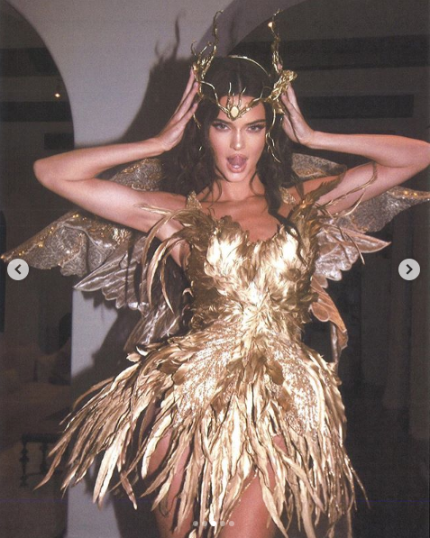 Kendall Jenner ilk deneyimini anlattı 'Herkes göğüslerimi gördü' diye itiraf etti - Resim: 4