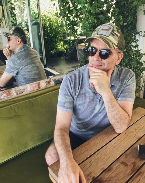 Murat Cemcir'in şoförü aracın önüne atlayan çiçekçiye çarpıp kaçtı! - Resim: 4