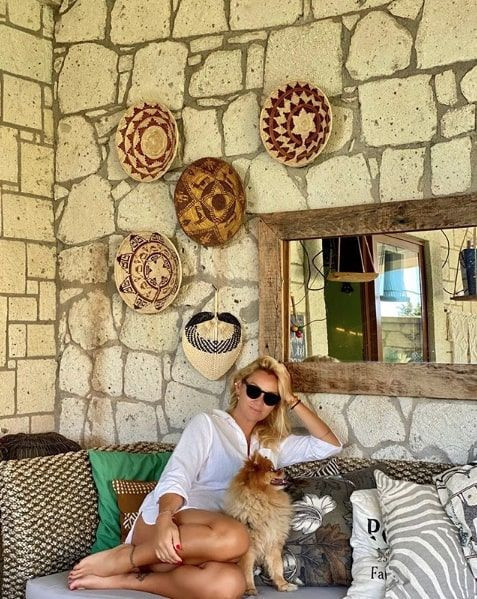 Pınar Altuğ bu sefer cevabı bakın nasıl verdi yine takipçisine kızdı - Resim: 1