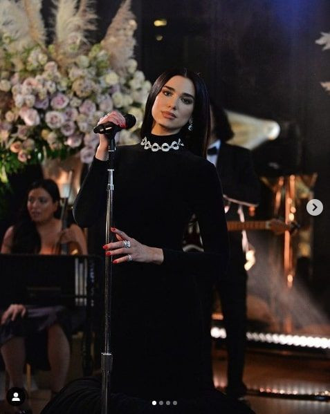 İsrail'in Mescid-i Aksa'ya gerçekleştirdiği saldırıya Dua Lipa da tepki gösterdi - Resim: 2