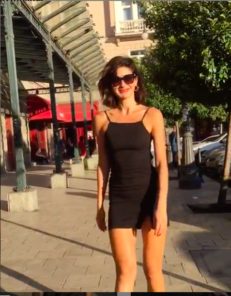 Süper minisiyle yürüdü Yasak Elma'nın Şahikası sokağı birbirine kattı - Resim: 4