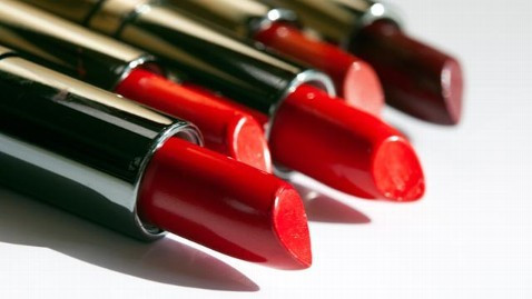 Kırmızı rujlu sapık yakalandı! - Resim: 2