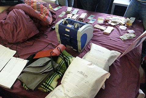 Bakan Güler'in oğulunun evinden çıkan paralar - Resim: 1