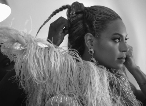 Bu ünlüyü tanıdınız mı şimdi Türkiye'nin en popüleri - Resim: 1