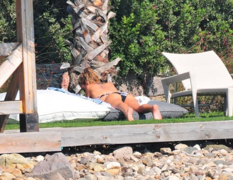 Sinem Kobal'ın tatilde keyfi yerinde - Resim: 3