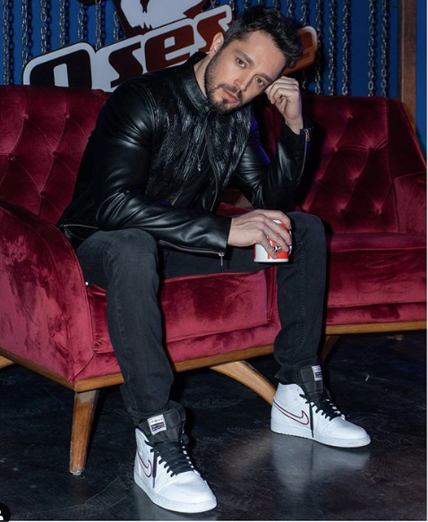 O Ses Türkiye jürisi Murat Boz yeni projesi sayesinde paraya para demeyecek! - Resim: 1