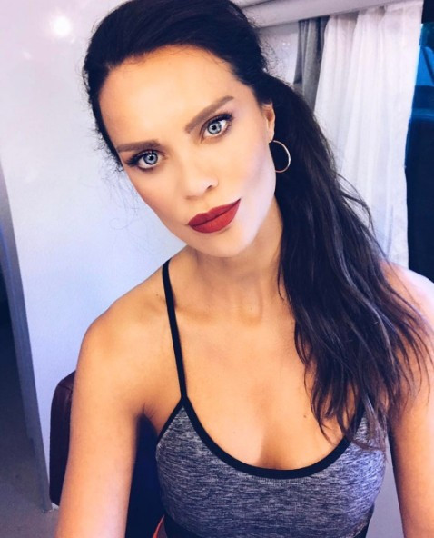 Ebru Şallı'nın yeni sevgilisine bakın teknede fena yakalandı - Resim: 1