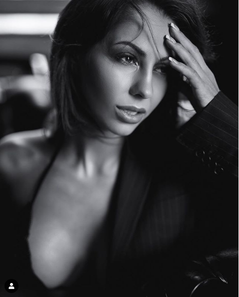 Rus porno yıldızı yoğun mesaiye dayanamadı hastanelik oldu - Resim: 3