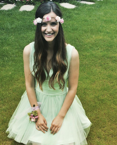 Sen Anlat Karadeniz başrolü İrem Helvacıoğlu'nun manzara pozu çok beğenildi - Resim: 2