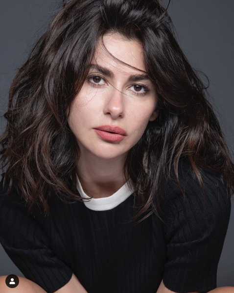 Nesrin Cavadzade rol arkadaşı Yiğit Kirazcı ile aşk yaşıyor dendi! Bakın ne açıklama yaptı - Resim: 4