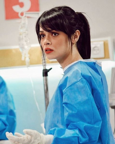 Mucize Doktor'un Nazlı'sı Sinem Ünsal Özge Özpirinçci'ye benzetildi! - Resim: 2