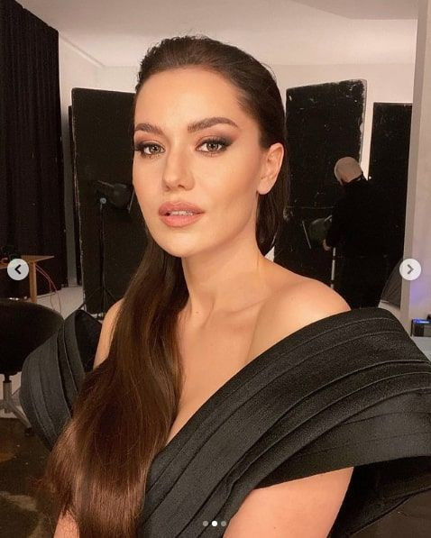 Fahriye Evcen'in yeni pozları olay! Burak Özçivit'in kalbine inecek - Resim: 4