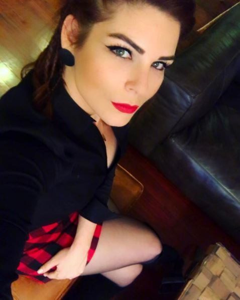 Ünlü oyuncu Pelin Öztekin'in kilo isyanı! - Resim: 2