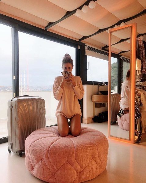 125 bin TL nafaka yetmedi! Şeyma Subaşı kıyafetlerini satışa çıkardı - Resim: 1