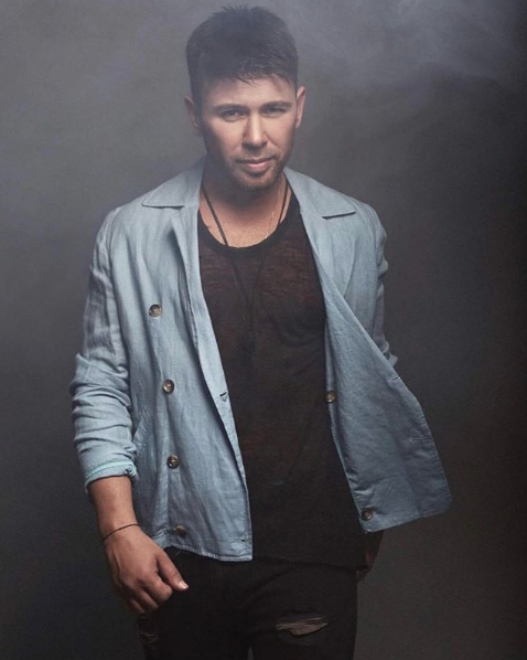 Berksan konserden dönerken kaza geçirdi! Aracı hurdaya döndü - Resim: 4