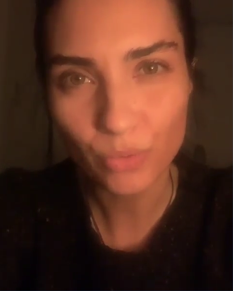 Tuba Büyüküstün evde kalanlar için müjdeyi işte böyle duyurdu - Resim: 3