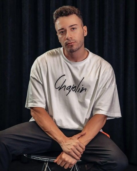 Enes Batur'un Ferrari Tofaş benzetmesi olay! Twitter'da tepkiler giderek büyüdü - Resim: 1