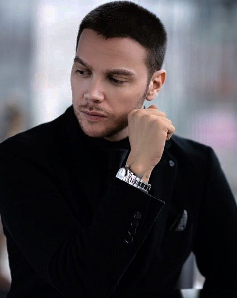 Sinan Akçıl'ın çapkınlık gecesi bakın nasıl bitti - Resim: 1