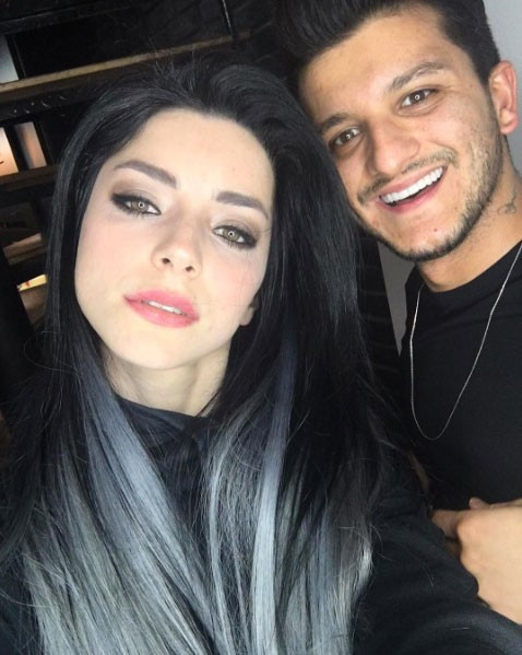 Merve Boluğur'un saçlarına aklar yağdı olaya bakın! - Resim: 3