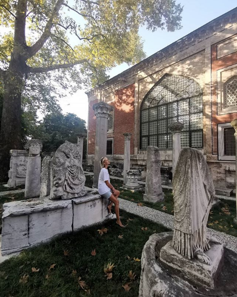 Didem Soydan Ayasofya Müzesi'ni ziyaret etti paylaşımlarına beğeni yağdı - Resim: 3