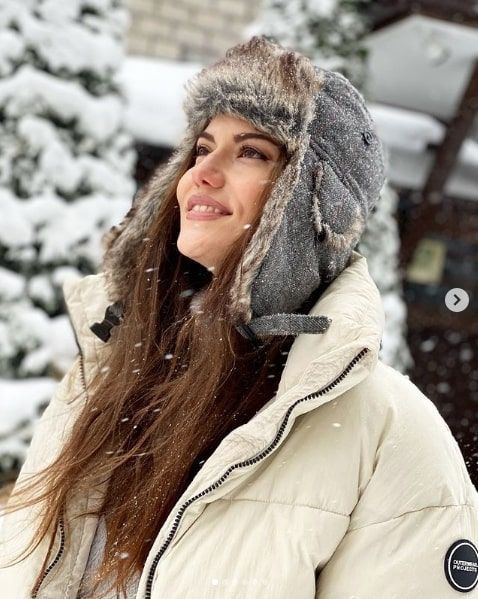 Fahriye Evcen 10 diziden birini sonunda kabul etti rekor ücrete anlaştı yeni dizisi... - Resim: 3