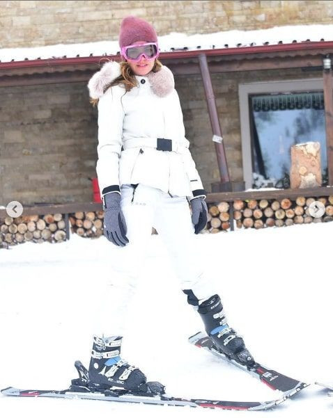 ATV'deki Bir Zamanlar Çukurova'nın Züleyha'sı Hill Altınbilek güzelliğiyle büyüledi - Resim: 4