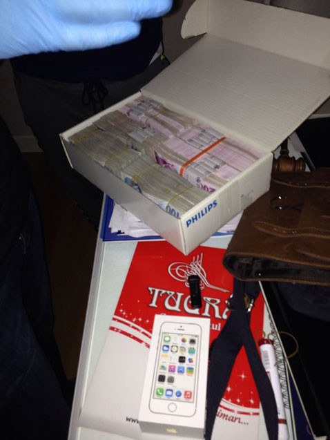 Bakan Güler'in oğulunun evinden çıkan paralar - Resim: 2