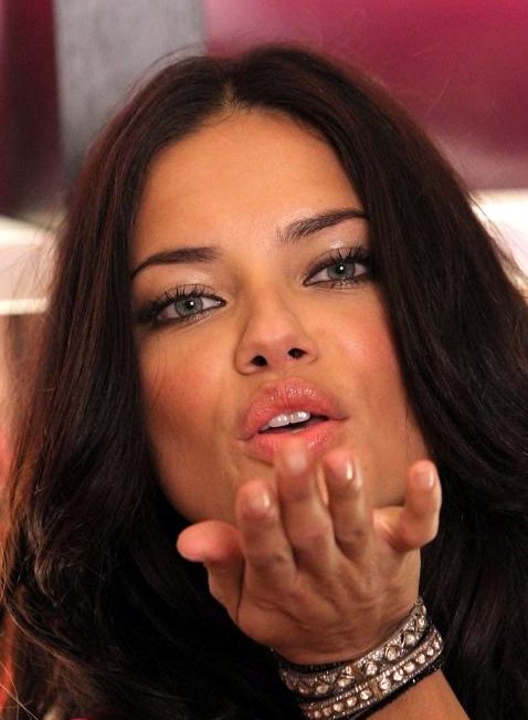 Startı Adriana Lima'yla veriyor - Resim: 4