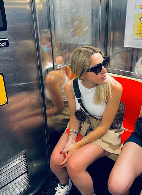 Hadise ve Murda'nın kriz çıkaran sarmaş dolaş pozları Mehmet Dinçerler'i çıldırtacak! - Resim: 2