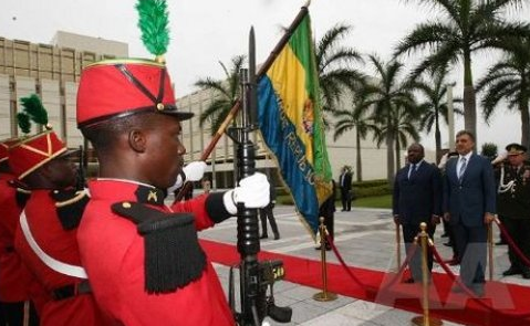 Cumhurbaşkanı Gül'den Gabon'lu balıkçıya tekne! - Resim: 3