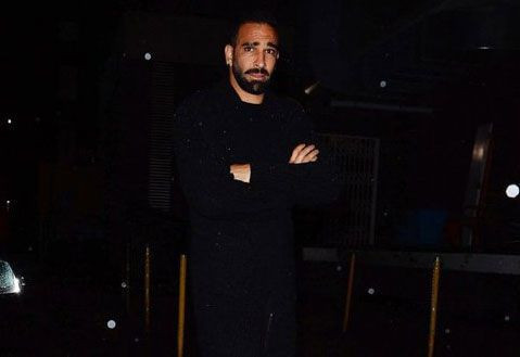 Adil Rami Chloe Sims'le çapkınlık yaptı Fenerbahçe yönetimini kızdırdı - Resim: 4