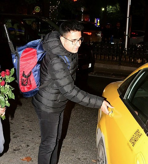 Emrah'ın yeni imajı olay oldu saçlarını boyattı estetiği de abarttı - Resim: 4