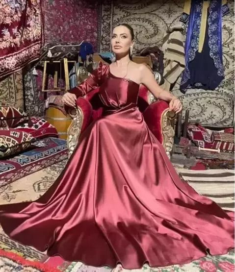 Şarkıcı Lara'ya bir şok daha! Yasal hamle yaptı... - Resim: 3