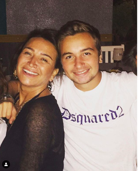 Demet Akbağ'ın oğlu Ali Çıka kaç yaşında nerede okuyor? - Resim: 2